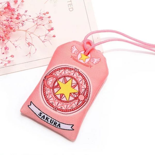 Imagen de omamori sakura, amuleto japonés