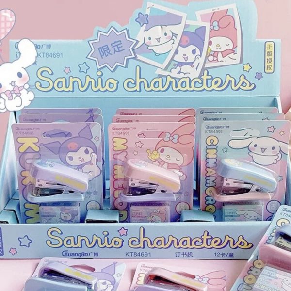 Mini Grapadora + Grapas Sanrio Characters