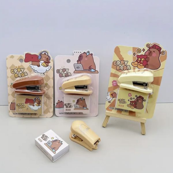 Grapadora + Grapas Capibara